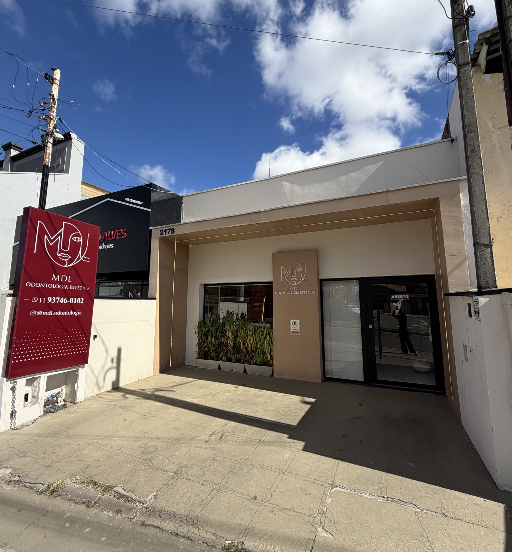 Fachada da MDL Odontologia Estética em Atibaia — Alameda Prof. Lucas Nogueira Garcez, 2178, Jardim Paulista